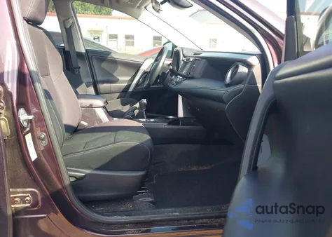 2018 Toyota Rav4 Xle from USA, damaged, VIN 2T3RFREV7JW707933